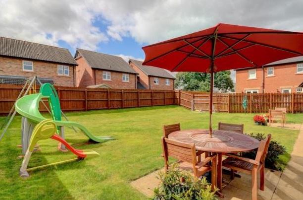 Offers over £290,000