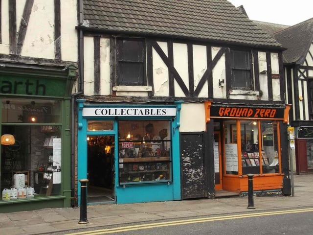 Collectables is located at 7 Toothill Lane, Mansfield, and has a Google review rating of 4.6.