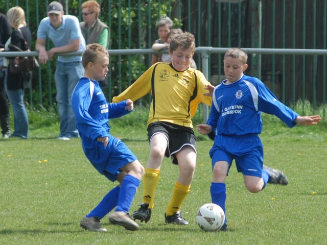 Mansfield Youth League Supplimentary Cup Finals in 2009. Shirebrook Rangers (Blue) v Market Warsop