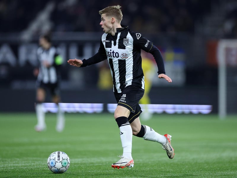 Birmingham City have signed winger Emil Hansson from Dutch top flight club Heracles Almelo for an undisclosed fee.