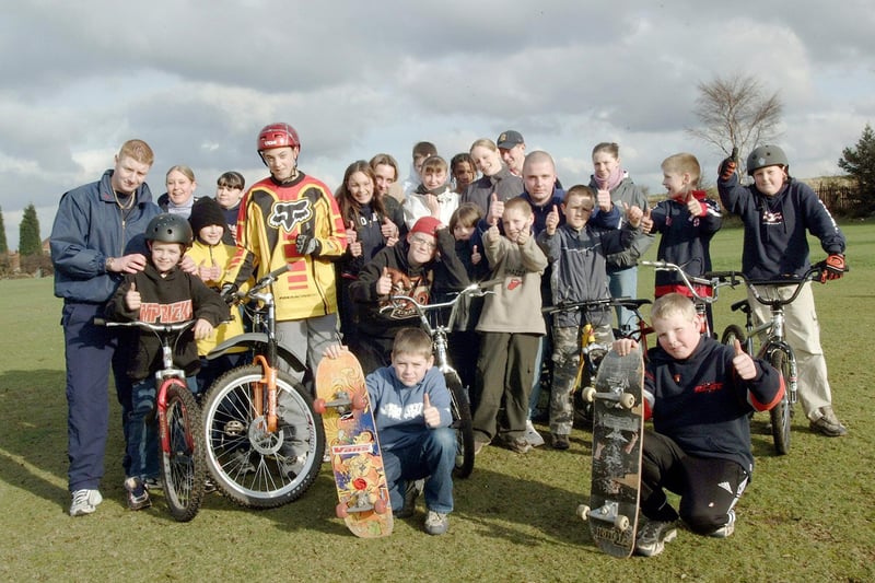 Ladybrook skateboarders pictured 20 years ago - can you spot any familiar faces?