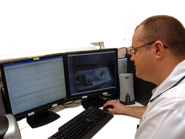 2007 sleep study unit at King's Mill Hospital. Pictured is Sean Tilbrook, Chief Clinical Physiologist, with patient monitoring equipment.