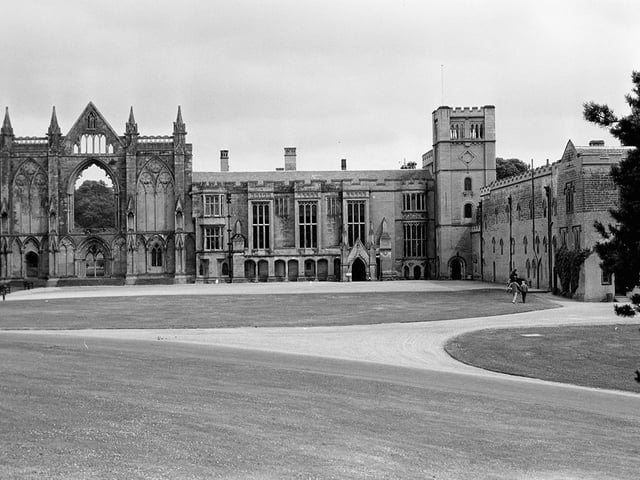 Newstead Abbey, 1979. Stunning.