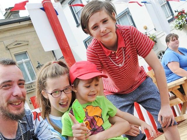 Matt Bell, left, with children Paige, Jenson and Blake who visited Mansfield's beach attraction