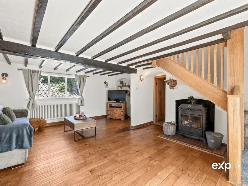 If you are yearning for a cottage lifestyle with all the quirks and character of a period property but with modern touches and the convenience of village amenities, then this detached, four-bedroom family home nestled in a quaint spot on the outskirts of Ravenshead village could be just what you've been looking for. A wealth of spacious and flexible accommodation sits in a plot of approx. One-third of an acre with glorious gardens, including a large south-facing garden to the rear, driveway parking, and a double garage.