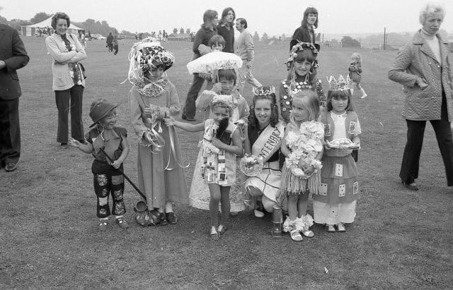 Who can you spot all dressed up?