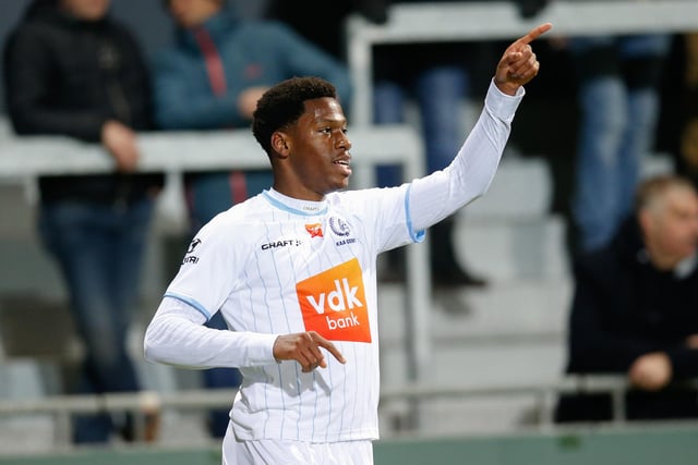 Leeds United are said to have taken "concrete steps" in the race to sign Gent's €35m-rated star Jonathan David, but the player is still said to prefer the idea of a move to France. (Daily Telegraph)