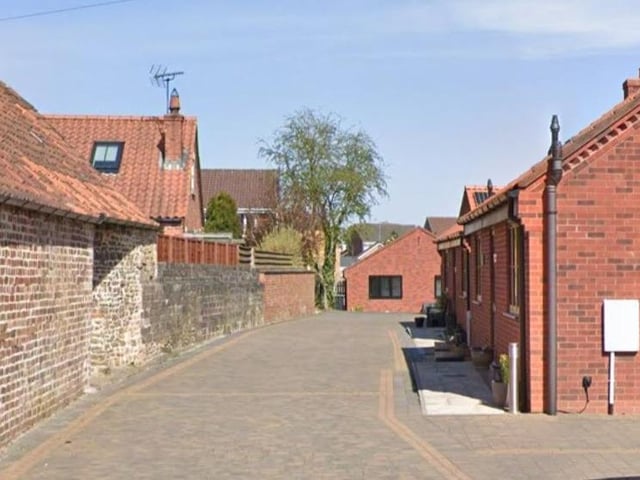 Richards Grove had an average sale price of £314,147 from six sales.