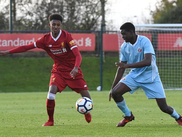 Sunderland youngster Benji Kimpioka has provided an update on his future. “Obviously, I’ve said it many times, Sunderland is a club that I love and obviously as you know my contract is up at the club. Sunderland have offered a contract, which me and my family and my agent have been working on, we are still negotiating the contract, to discuss with my family, for myself what I reckon is the best for all of us.” (Roker Report)