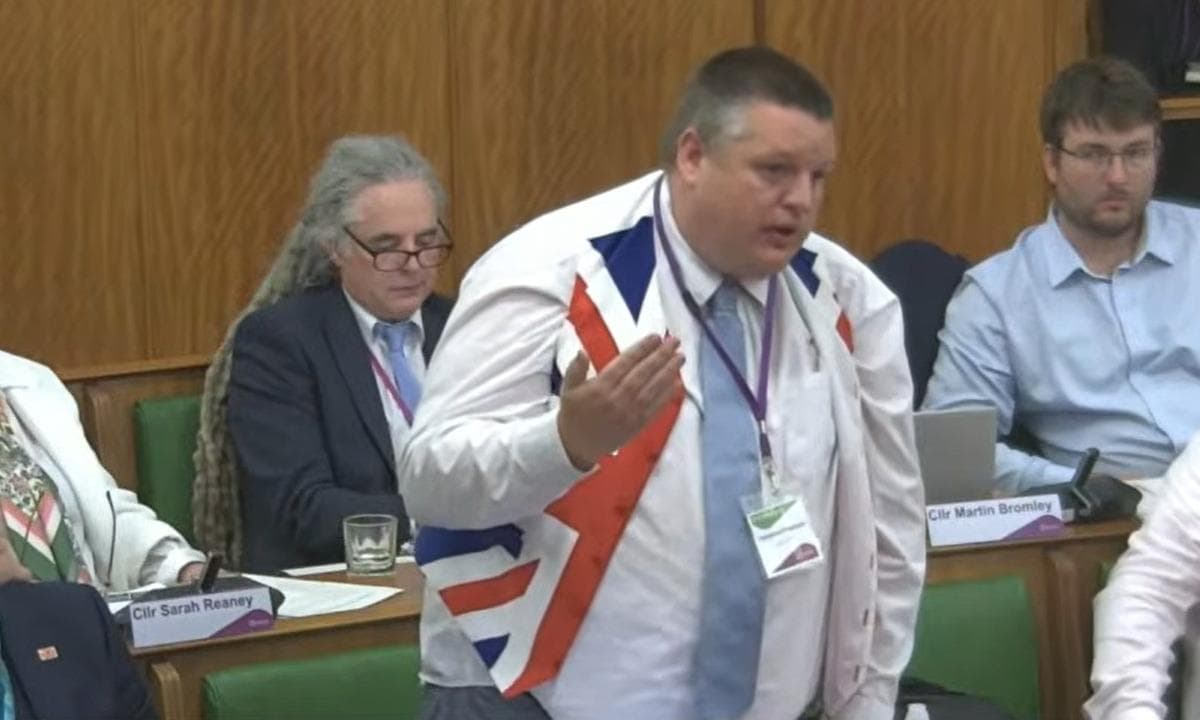 Der Derbyshire County Council führt Gebete offiziell wieder in die ...