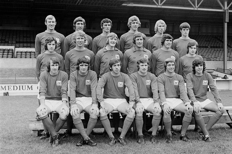 From left to right (back row) John Winfield, Paul Richardson, Neil Martin, John Cottam, Liam O'Kane, Duncan McKenzie;(middle row) John Robertson, Bob Chapman, Eric Hulme, Jim Barron, Peter Hindley, James McIntosh;(front row) Ronnie Rees, Ian Storey-Moore, Doug Fraser, Tommy Jackson, Barry Lyons, Peter Cormack. (Photo by R. Viner/Daily Express/Getty Images):e