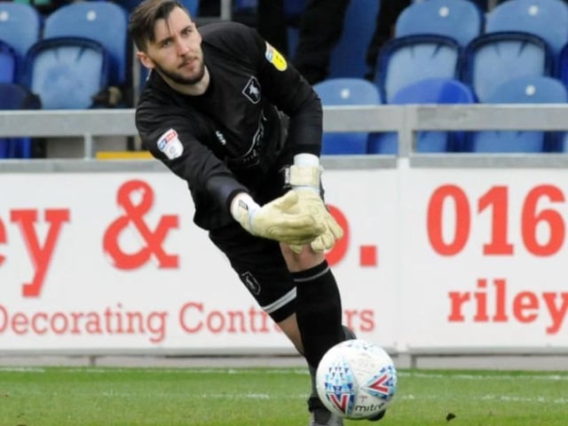 Played 12 games on loan for Stags and has been with Hibs in Scotland since 2024.