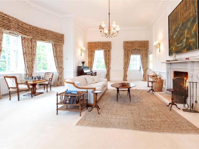 Drawing room.