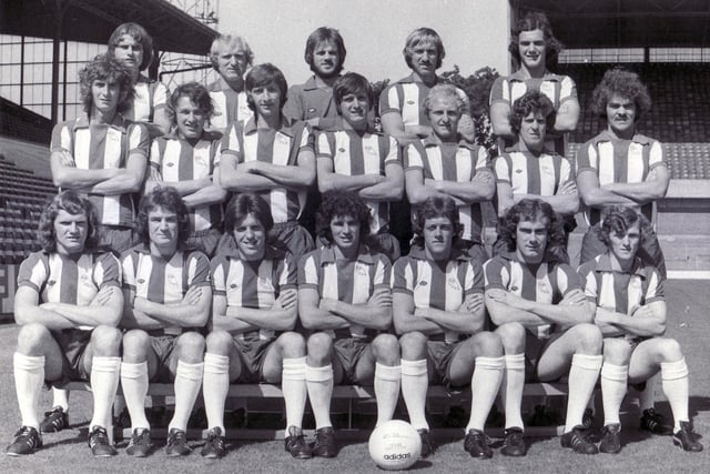 The 1975/76 Owls squad.