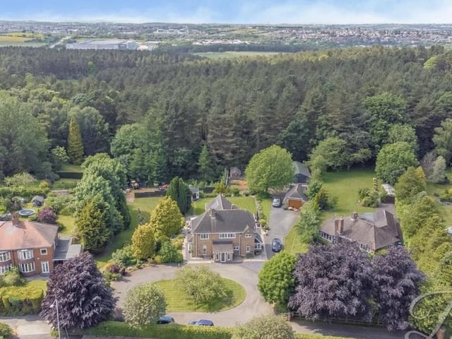 This 4 bed detached house in Derby Road, Mansfield is on the market for £950,000 and is nestled behind a gated entrance and exudes grandeur and character.