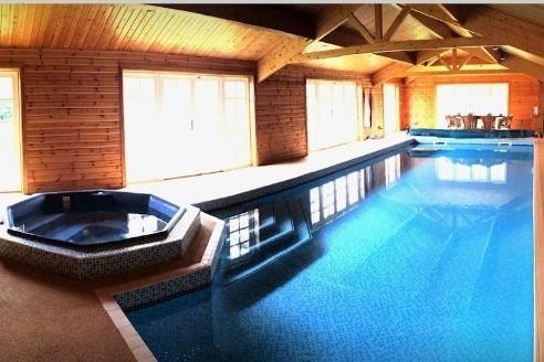 Freshfield Spa & Wellness Centre in Carlton Road, Worksop, offers yoga sessions, meditation, and a range of spa treatments and retreat day options. Visit Nottinghamshire has recommended Eden Hall Spa on Elston Village and The Spa at Ye Olde Bell, located just off the A1 on the border of three counties. And The Urban Escape Spa is another 'must visit' on their list, based in the 4-star Crowne Plaza Hotel in Nottingham City Centre. There are plenty of spas to explore in the county.