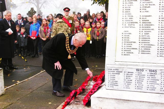 Coun David Walters , chairman of Ashfield District Council, laying his wreath at the service in Sutton