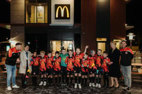 New McDonald’s restaurant in Forest Town was officially opened by youth football team Ravenshead FC, who have been sponsored by local franchisee Jacqueline Moore for several years.