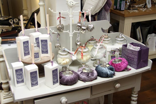 Libby's, on Chatsworth Road, has a wide range of Valentine's gifts for delivery or click and collect, including cards and jewellery. (https://libbysofchesterfield.co.uk/product-category/valentines-day)
