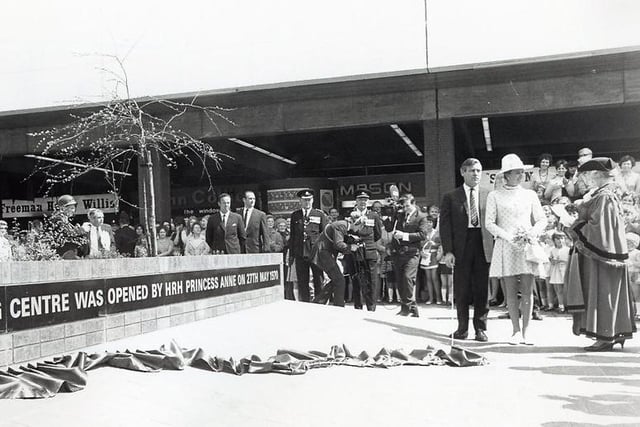 Princess Anne visitedHartlepool to open Middleton Grange Shopping Centre in 1970. Do you recognise the shops in the background?