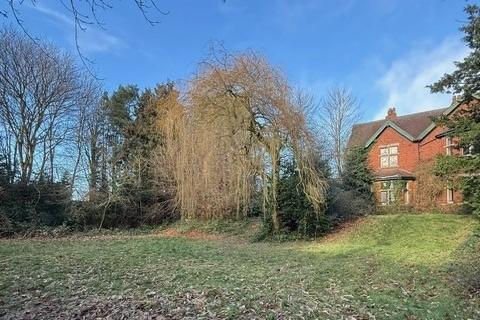 The site was sold by SDL Property Auctions.