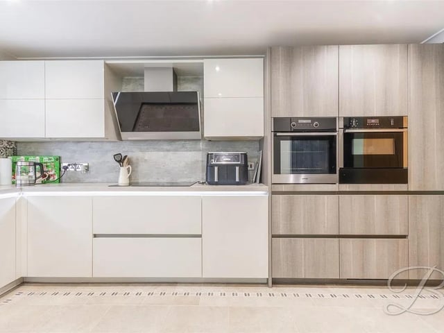 The open plan kitchen/diner is complete with all essential appliances to cater to your everyday needs. Complemented by two sets of bi-folding doors bringing the outside inside.