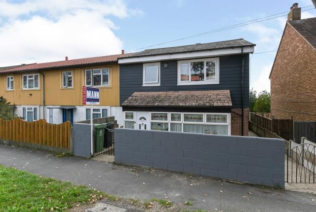 Extensively refurbished three-bedroom terrace family home found in Leominster Road. Has an open plan lounge and dining room, and the second bedroom upstairs has a stunning balcony. There is a spacious, low maintenance rear garden with large outbuilding and walled garden to the front