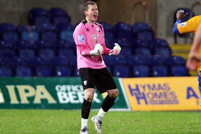 Alan Marriott made his 200th league appearance for Mansfield in a 1–0 win over AFC Wimbledon in March 2014. Marriott was offered a new contract at the end of the season, though he left the club after turning it down.