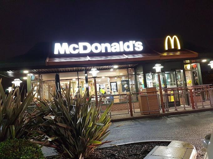 McDonald's - Kings Mill Rd East, Sutton - has a rating of 3.9 from 3,033 Google reviews.