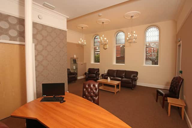 Gillotts interior