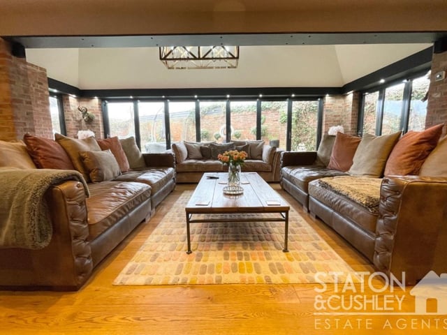 Although the lounge is largely distinguished by its striking design, it hasn't neglected its role for providing home comforts.