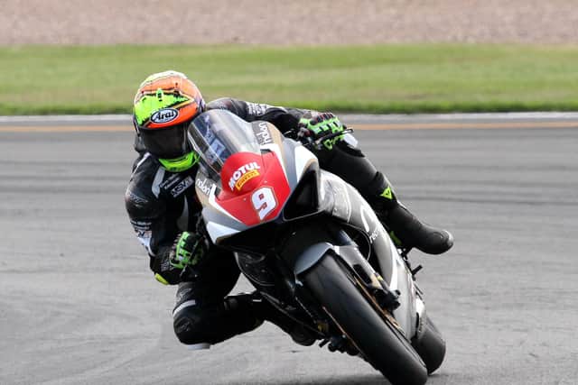 Chris Walker on his way to victory. Pic by Paul Horton.