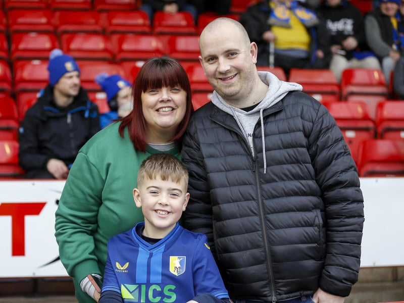 Mansfield Town fans at the defeat to Walsall.