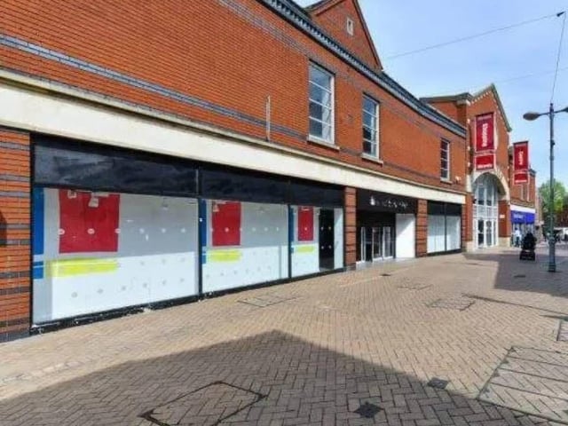 Unit 29 offers 2,475 sq. ft of retail space for £40,000 per annum (£16.16 per sq. ft. per annum). See more at www.zoopla.co.uk/to-rent/commercial/details/67615775/.