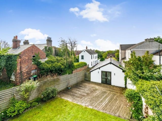 Here is a bird's eye view of the garden, which is a quiet and serene spot, perfect for relaxing or socialising.