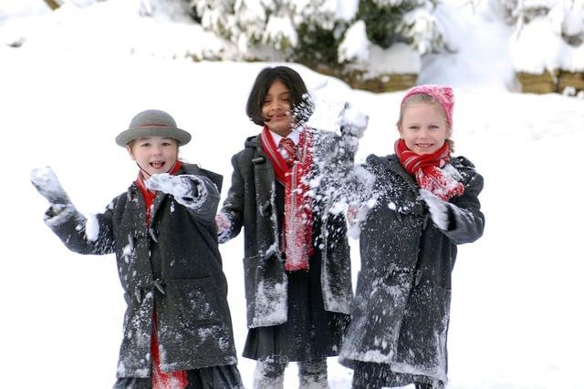 Pupils from Saville House School in Mansfield Woodhouse made it in through the snow. Picture taken in 2010.