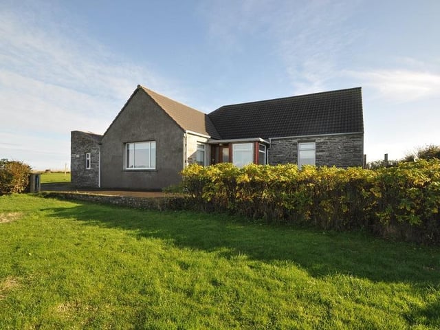 4 bedroom detached house on Sanday.
Average house price in Orkney Islands - £169,988.
