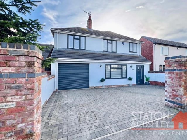 This detached family residence has instant kerb appeal with a driveway providing ample off street parking for multiple vehicles which in turn leads to the integral garage space.