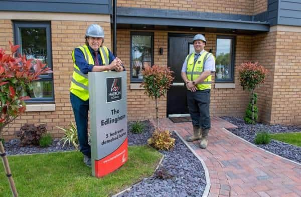 Harron site managers, David Mills and Adrian Downs, who won NHBC Pride in the Job awards 2021.