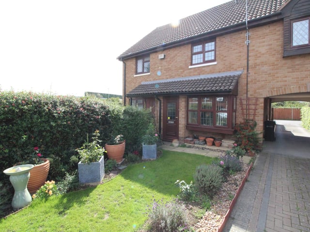 This three-bedroom home is within the Court Lane and Springfield school catchment areas and is only a short walk from Drayton Park and local shops. The house features a conservatory extension to the ground floor and three double bedrooms upstairs.
