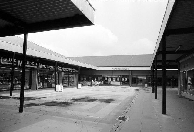 Oak Tree Lane shops in 1982.