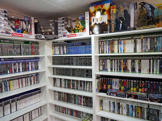 The shop supplies a variety of nostalgic games for different consoles at affordable prices.