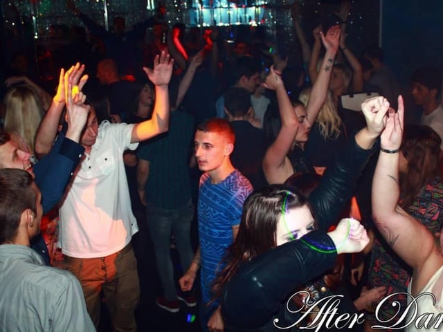 Put your hands up in the air!