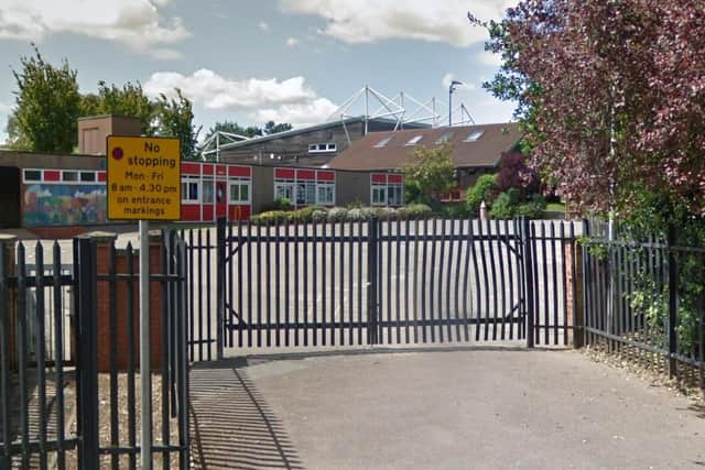 Crescent Primary School, Booth Crescent, Mansfield.