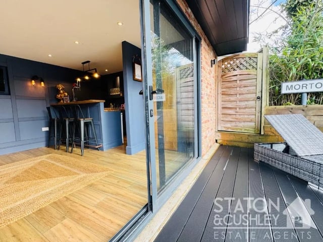 The outdoor bar is the perfect place to socialise and host parties.