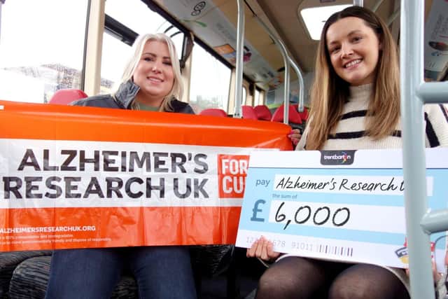 (l-r) Alzheimer’s Research UK Regional Fundraising Officer Zoe Dean &amp; trentbarton’s Scarlet McCourt