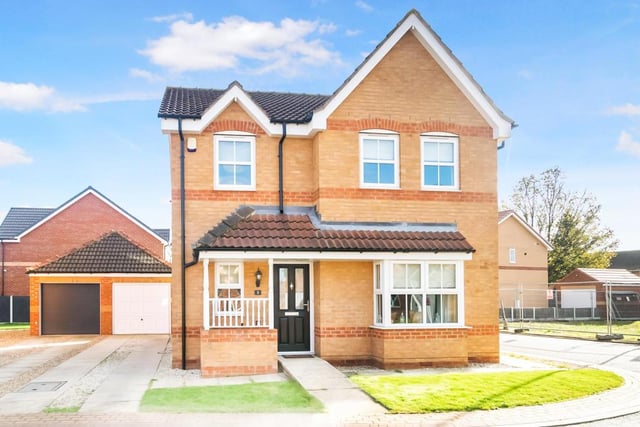 This modern and well-maintained detached property has four bedrooms, a private garden with patio as well as two bathrooms and driveway parking and a detached garage. It is available to buy now for a guide price of £250,000. View the listing here: https://www.rightmove.co.uk/properties/86385553#/