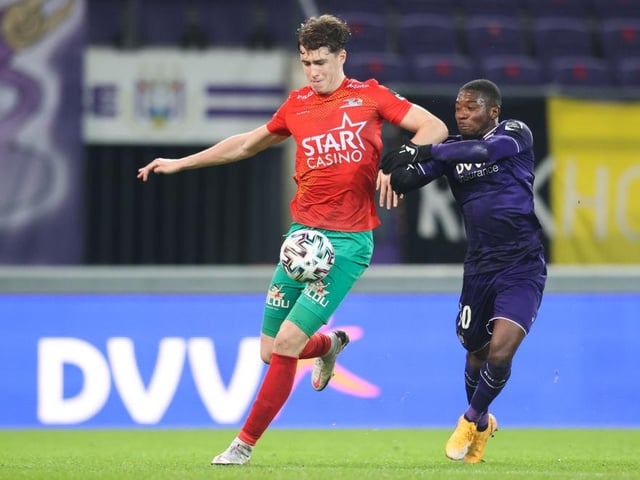 Burnley have failed with a bid to sign Celtic defender Jack Hendry. The Scot is on loan in Belgium, and Brighton are also said to be monitoring the player. (90min)
(Photo by VIRGINIE LEFOUR/BELGA MAG/AFP via Getty Images)