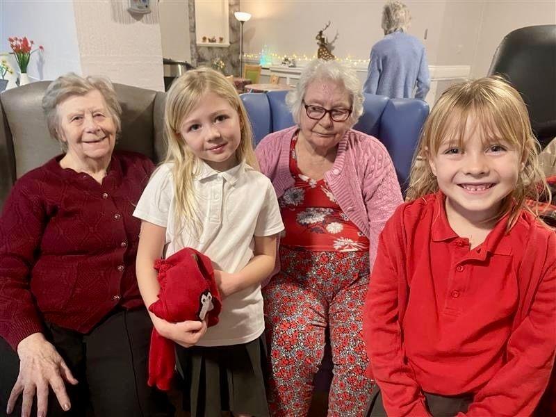 Year 2 Pupils meets a resident of Moorlands Care Home