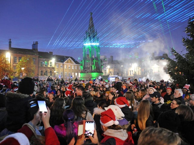Mansfield Christmas lights switch on 2018.Laser show.
